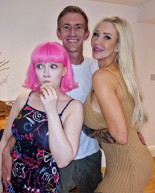 Me &amp; my stepdaughter  @JiggleYourPuffs were not getting along,  so i asked my neighbour @DannyDxxx to<a class="tags" href="/tag/jiggleyourpuffs">@jiggleyourpuffs</a><a href="/tag/brazzers"class="tags"><span>#brazzers</span></a><a href="/tag/hotmilf"class="tags"><span>#hotmilf</span></a><a href="/tag/stepdaughter"class="tags"><span>#stepdaughter</span></a><a href="/tag/fitmilf"class="tags"><span>#fitmilf</span></a><a href="/tag/mommymilf"class="tags"><span>#mommymilf</span></a>