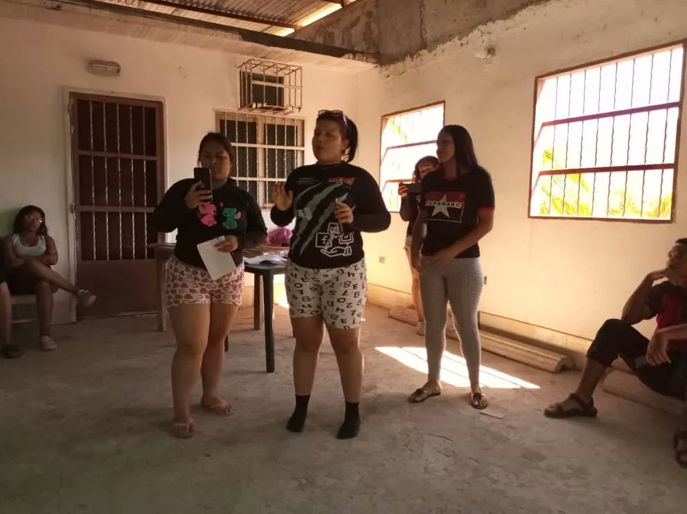 MrtGirardot's tweet photo. Nicolás aquí la Juventud TUPAMARO🔴⚫ presente y consecuente, en la Revolución de oro del futuro

#VenezuelaDeValoresYCultura
#JuventudTupamaroConMaduro https://t.co/jJ8PQsEd0g