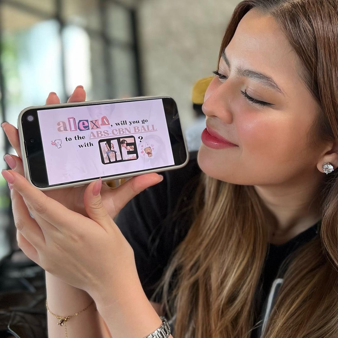 ABSCBNNews's tweet photo. KDLex on the red carpet together?!   Alexa Ilacad revealed KD Estrada has asked to be her date for the ABS-CBN Ball.   In a separate post, KD shared he was supposed to ask her with a better setup, "I had it all planned out...but sadly it rained REALLY hard and we had early taping the next day." 
 
Courtesy: Ilacad and Estrada/Instagram