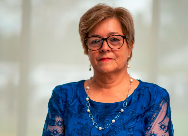 #ATENCION 

Usted aprueba o desaprueba la gestión  de la ministra <a href="/GloriaRamirezRi/">Gloria Inés Ramírez Ríos</a>?

🔁 Aprueba 
❤️ Desaprueba