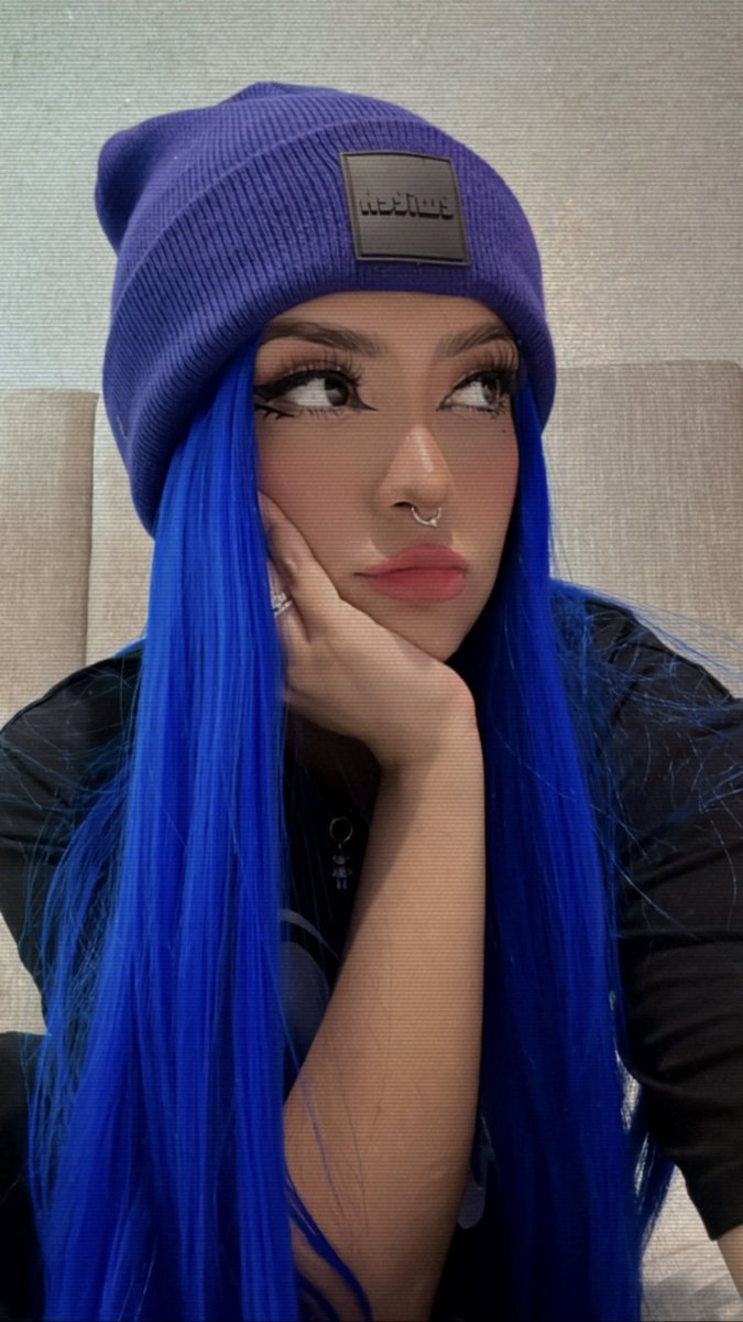 meeeli_sof14's tweet image. Te mando un beso