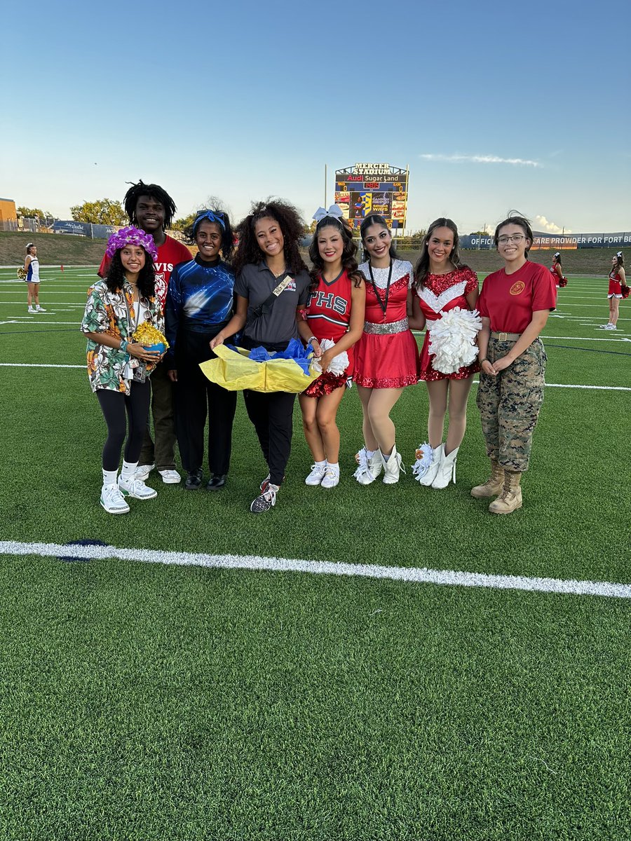 Good Sportsman’s League for <a href="/EHS_Knightswire/">Elkins High School</a> and your Travis Tigers!!! Kickoff in 10 minutes!!!