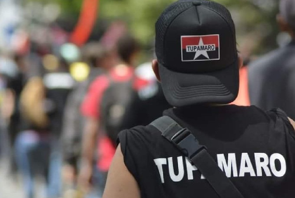 AlexaLiscano's tweet photo. Aquí no vamos a dejar nunca que nos quieran arrebatar nuestros sueños y el de nuestros hijos, estamos más que claros cuál es nuestro horizonte y ese es defender con uñas nuestra amada patria 
#JuventudTupamaroConMaduro https://t.co/75Lz0gCTc6