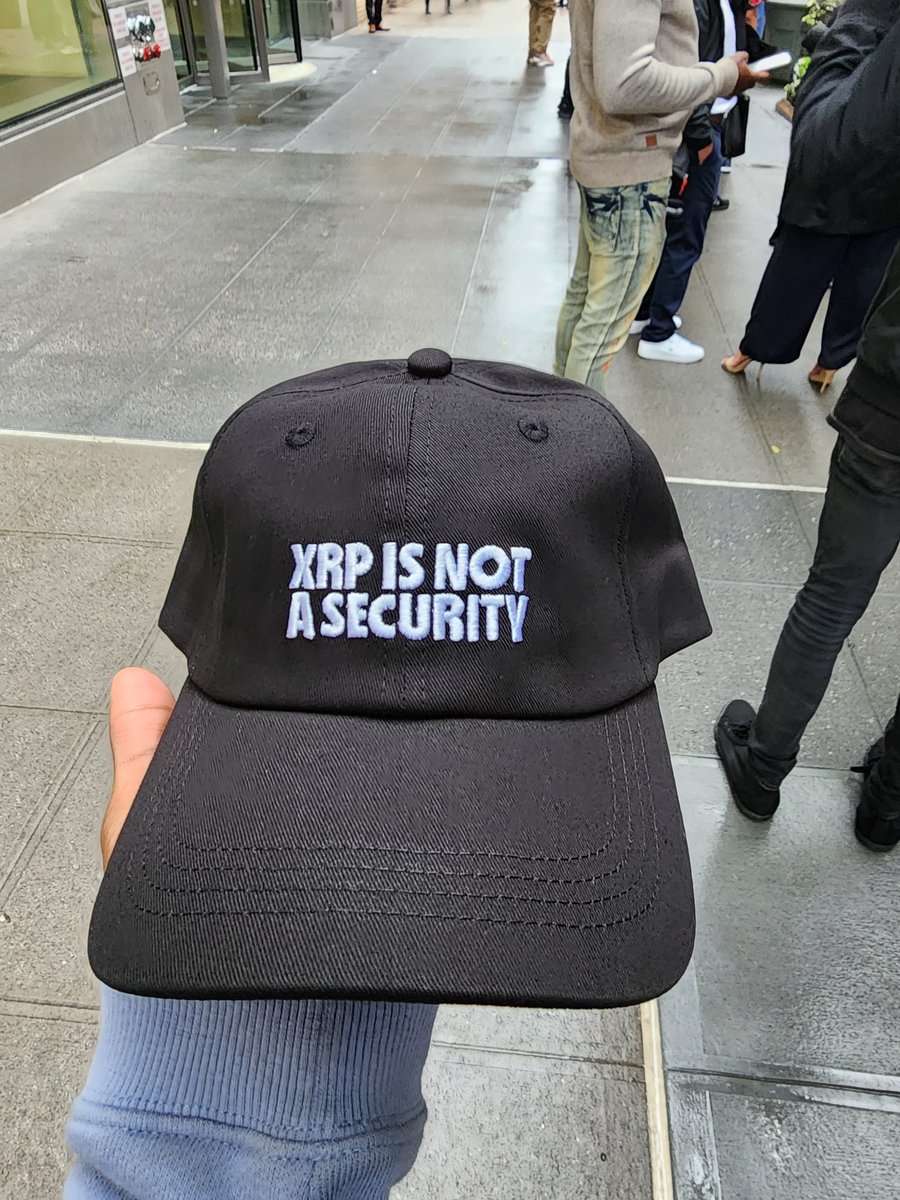 VinDaGray's tweet image. No it is not 😎
#ProperParty