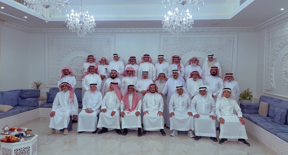 Kwahhabi's tweet photo. يلتقي هذا اليوم في محافظة البكيرية زملائنا خريجي ثانوية المفرق (1396) فأهلا وسهلا بهم جميعا . https://t.co/wWafwxmofT