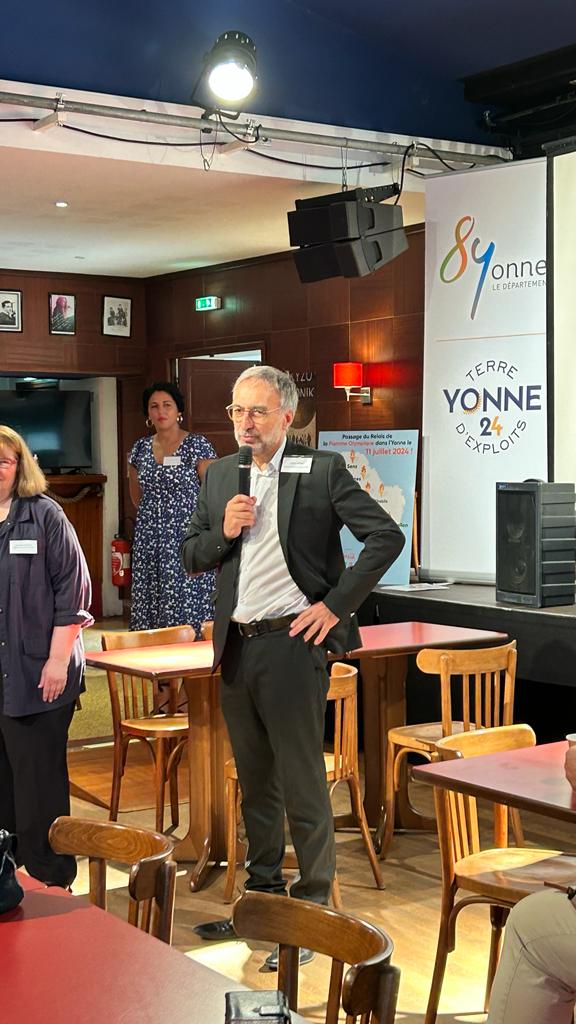 o_rouget's tweet photo. Un Atelier d'intelligence collective réussi autour du programme #Territoiresdevenements à #Migennes avec le @Departement89 et @Orange_France.
8 idées => 8 projets de valorisation du passage de la flamme #JOP2024 et de l'héritage culturel !! Bravo
#fluxvision #legendr https://t.co/p2i9ZtdZ9t