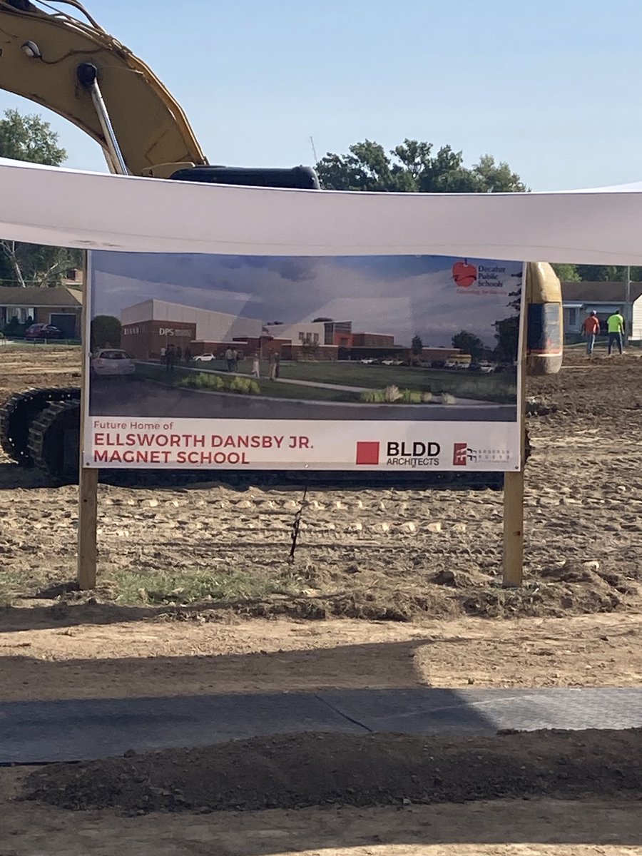 JeffDase's tweet photo. Groundbreaking Ceremony for the new Ellsworth Dansby Jr. Magnet School ⁦@DPS61Decatur⁩ #DPSPROUD https://t.co/ZBu4o8Z7jN