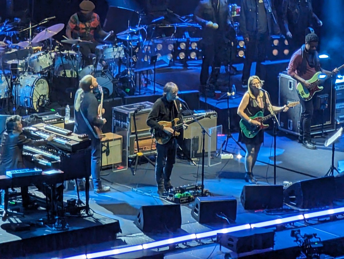 Tonight I finally got to see my two favorite guitarists go on toe to toe. Absolutely amazing stuff! ✌️🤘🙏