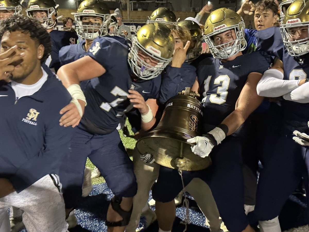 SouthOCsports's tweet photo. FINAL: San Juan Hills 27, Tesoro 24

After Tesoro grabs the lead late, Stallions score at the buzzer to take the Battle for the Bell in stunning fashion and remain undefeated. 🔔

@sjhhsfootball is 7-0 for the first time since 2015. Stallions have never been 8-0. @sjhhsathletics https://t.co/q7sB3m6QYs