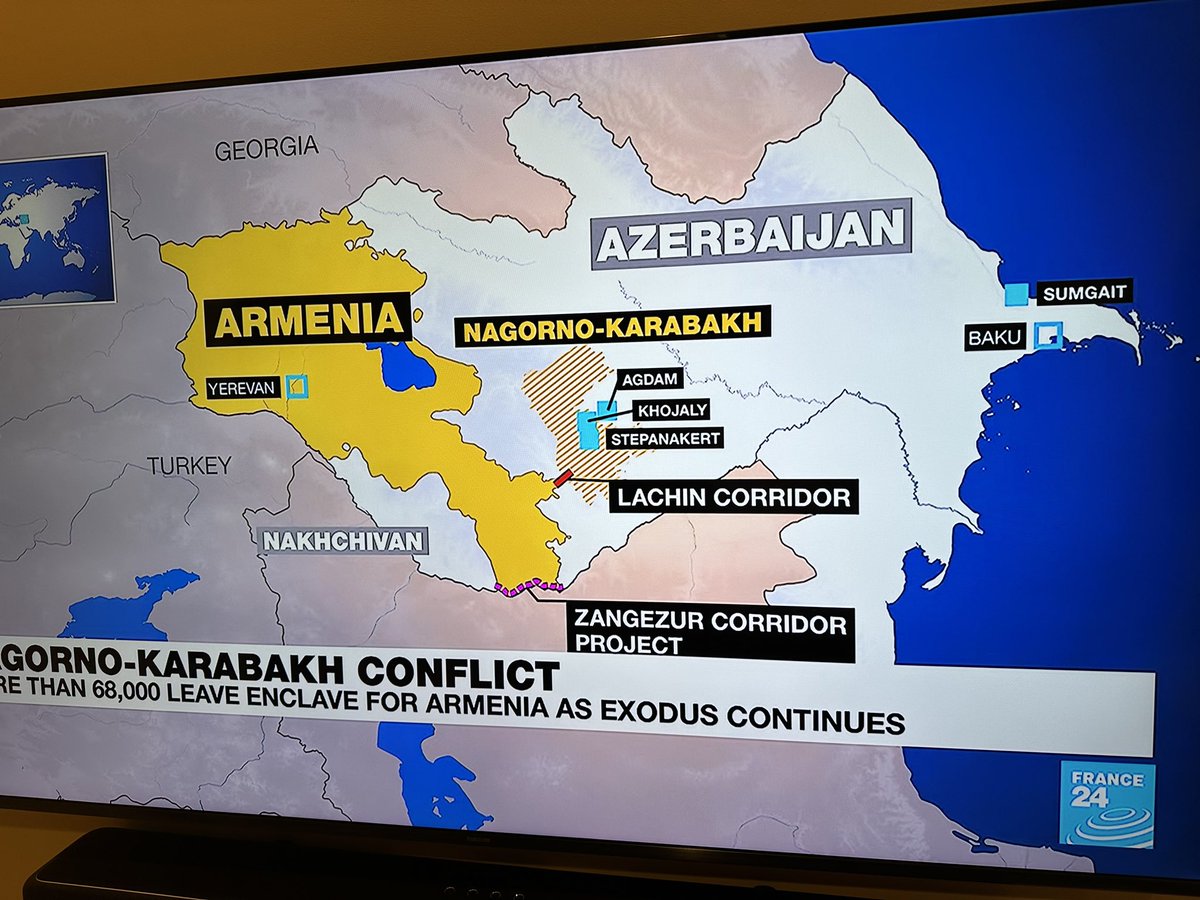 ClarisDeronian's tweet photo. @ArmenChibukhch2 Պրն Չիբուխչյան այս քարտեզը France24 իր ծրագրներից մեկի ժամանակ բեքգրաունդում էր գցէ: Ինչպես ենք կարող զգուշացնել: Իրենց արդեն գրեցի բալց ��ս կեղծ Ազերի Ռուս նառաթիվն չպիտի տեղ ընկնի: in the map Meghri is called Zangezour Corridor Project. Surprised at France24 https://t.co/V7JWuh6ooI