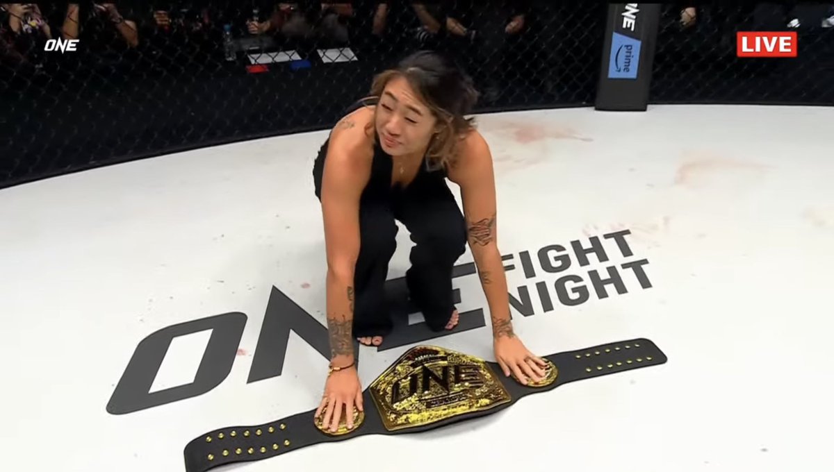 themmamafia's tweet photo. @angelaleemma has just officially retired from MMA
@victorialee.mma @fightstoryofficial 😢🫶🏻
#onefightnight14 #onefc #angelalee #mma #themmamafia https://t.co/YQbGhpKJEy