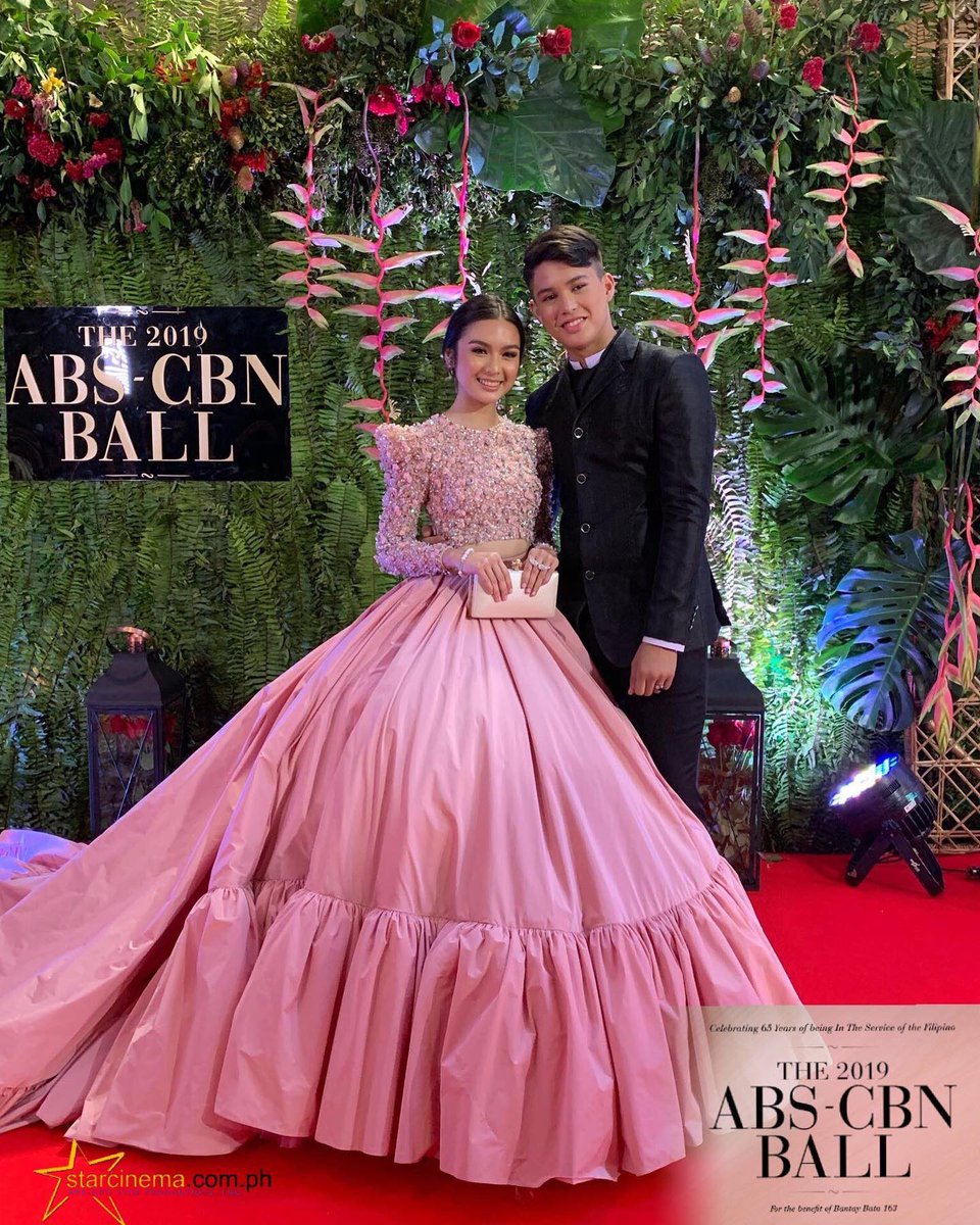 kjfcbabe's tweet photo. Let’s go ube fam, kaya natin to

KYCINE HITS DIFFERENT
#KyCine | #KYCINEStarsOfTheNight https://t.co/OXwEXgjLr9