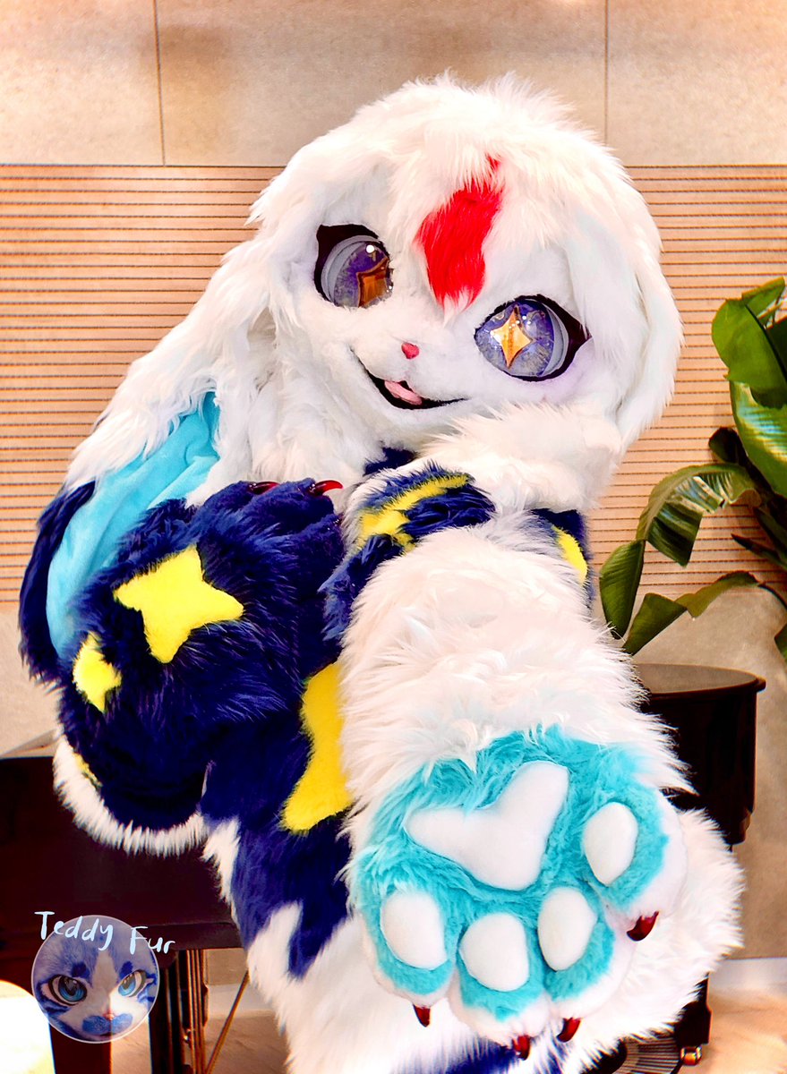 TEDDY_FUR's tweet photo. ✨💙 Commission complete 🤍✨

#TEDDYFUR
#Fursuit https://t.co/qJuk1Xh9Jb