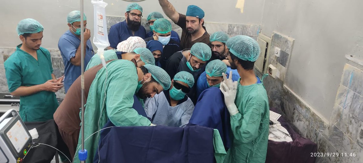 drsamibhatti's tweet photo. Alhamdulillah Successfully concluded the First day of Laser Hemorrhoidoplasty workshop..with more than 35 cases of grade 2/3 and 4 internal and external hemorrhoids treated.
thanks to more than 100 consultant Surgeons who participated enthusiatically.. making it a huge success..! https://t.co/p1w0ZRbzEH