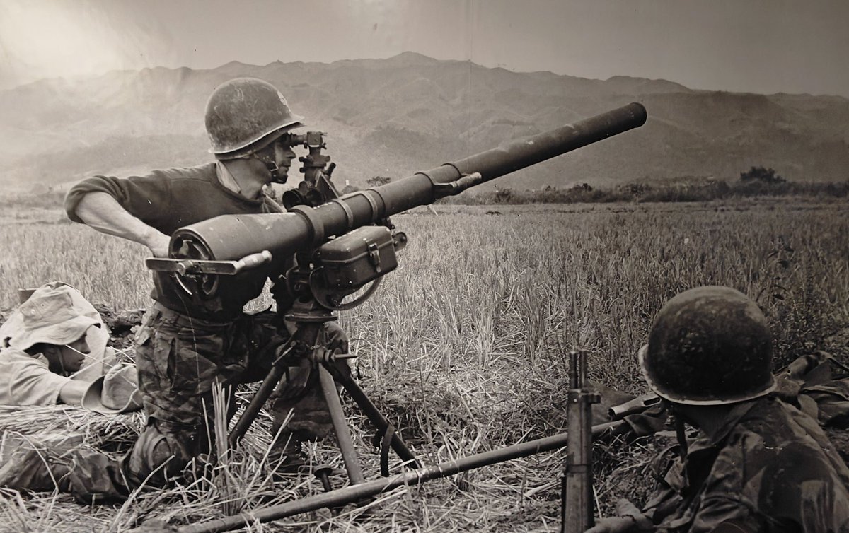 TheatrumBelli's tweet image. Le #35eRAP célèbre aujourd’hui, à Tarbes, son 150e anniversaire. Découvrons ses faits d'armes en #Indochine :
1/ amicale-35rap.fr/le-gm-35-en-in…
2/ amicale-35rap.fr/le-gm-35-en-in…
3/ amicale-35rap.fr/le-gm-35-en-in…