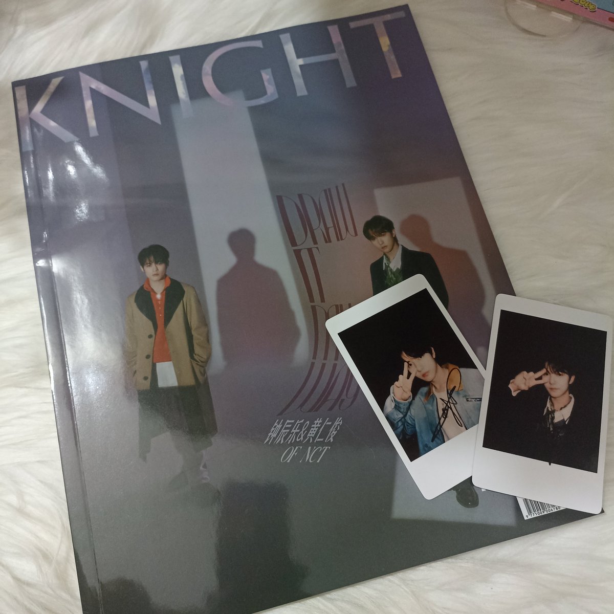 ꒰ wts ` want to sell ꒱

⌗ knight magazine renle with bene pola renjun 15Ok

🐇 : exc admin 3.2%
📥 : shipping from bekasi

💌 dm for order!