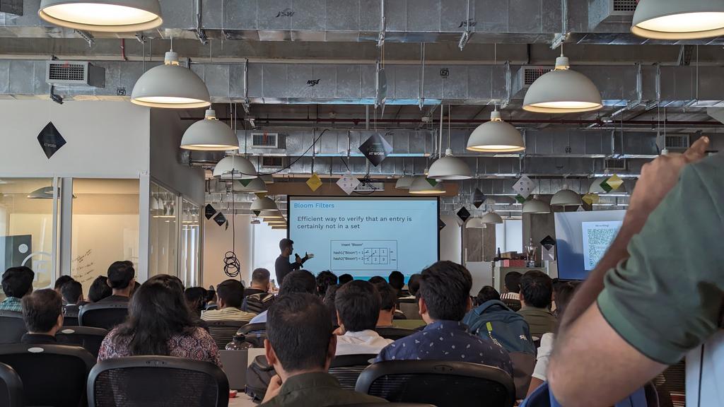 rivuchakraborty's tweet image. Bloom filter hashing and caching by @aayushsarva 
#AsliConf #AsliEngineering