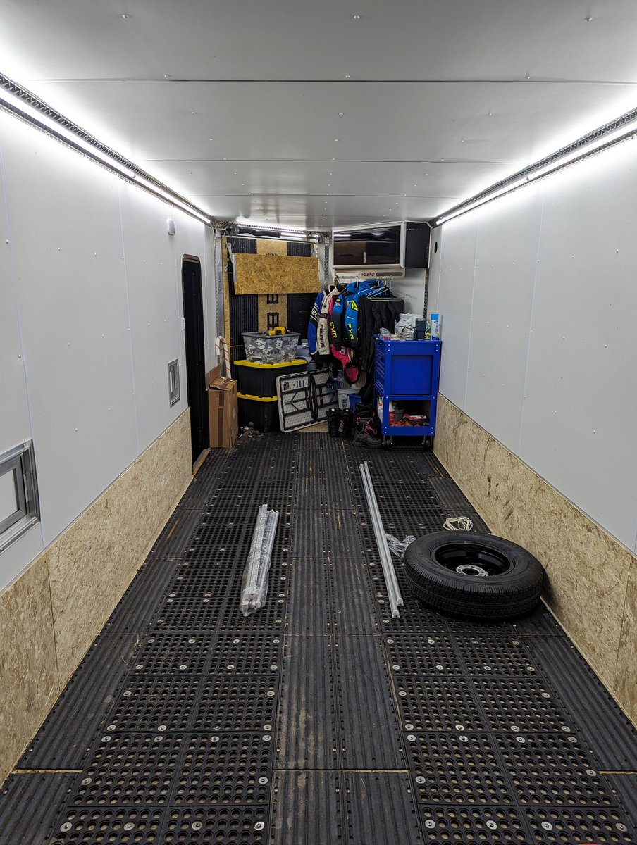 dt02400's tweet photo. Adding some features to the sled trailer this year. Should help us organize a bit more. Added some rays of sun too... Lol
#legendtrailers
#yamahahauler
@yamaharacingcom
@YamahaMotorUSA
@dccargomall https://t.co/SiWNFLivzv