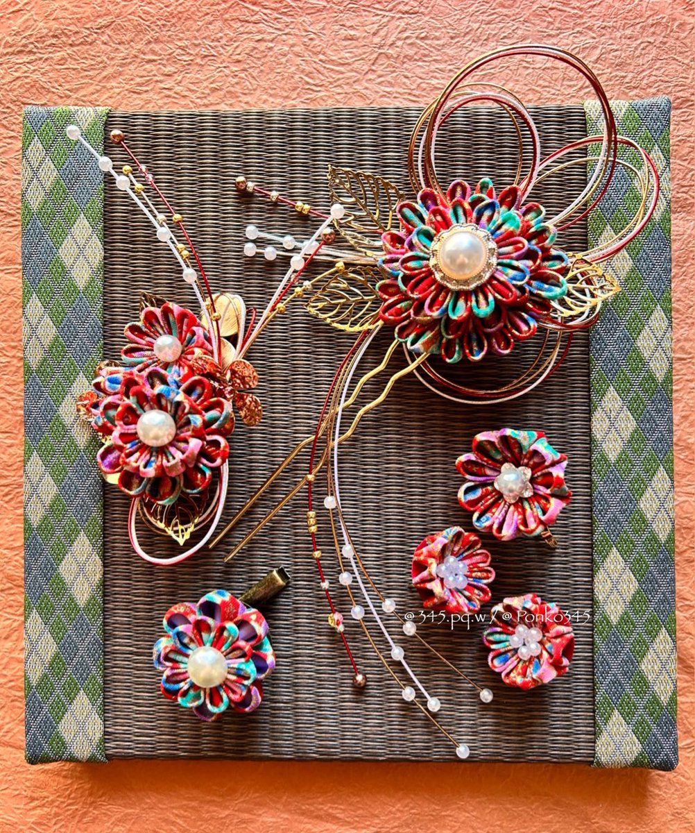 ponko345's tweet photo. The main body of the hairpin and the mizuhiki part of the decoration are removable.
I tried to think of it so that it can be used for both everyday use and for celebrations.
#tumami #tumamizaikuaccessory #handmade #つまみ細工 #ハンドメイド https://t.co/m7N5bYVukV