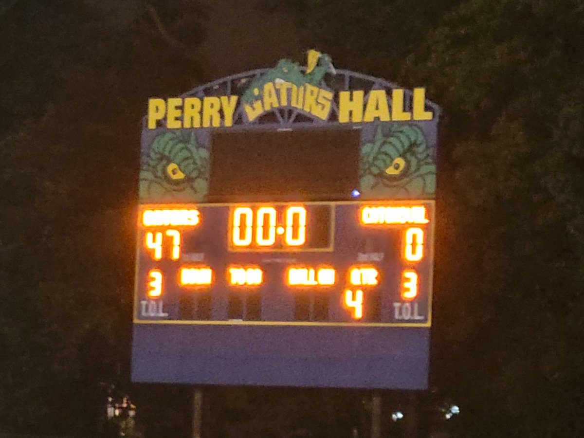 Friday Night Lights!! Varsity FB..  Perry Hall vs Catonsville! Perry Hall with the Win!! <a href="/Hall_Pride/">Perry Hall HS</a> <a href="/HatchPHHS/">Melissa Hatcher</a> #HallPride