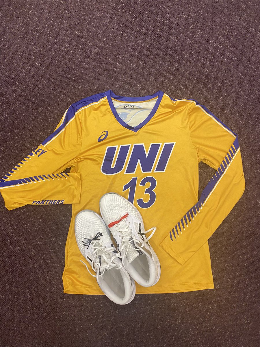 Tonight we played for pediatric cancer awareness. This one was for you Tate. I will forever honor your memory and share your amazing story to all that will listen. Thanks for always reminding me to be #TaterTough  ❤️🖤