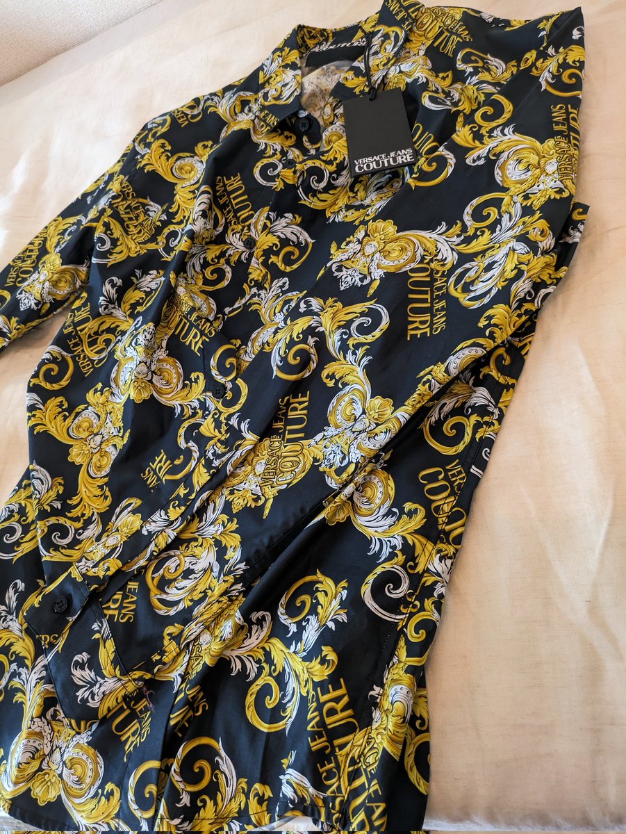 cefcacef12345's tweet photo. 新しい服迎えた https://t.co/n6YkPdnLlo
