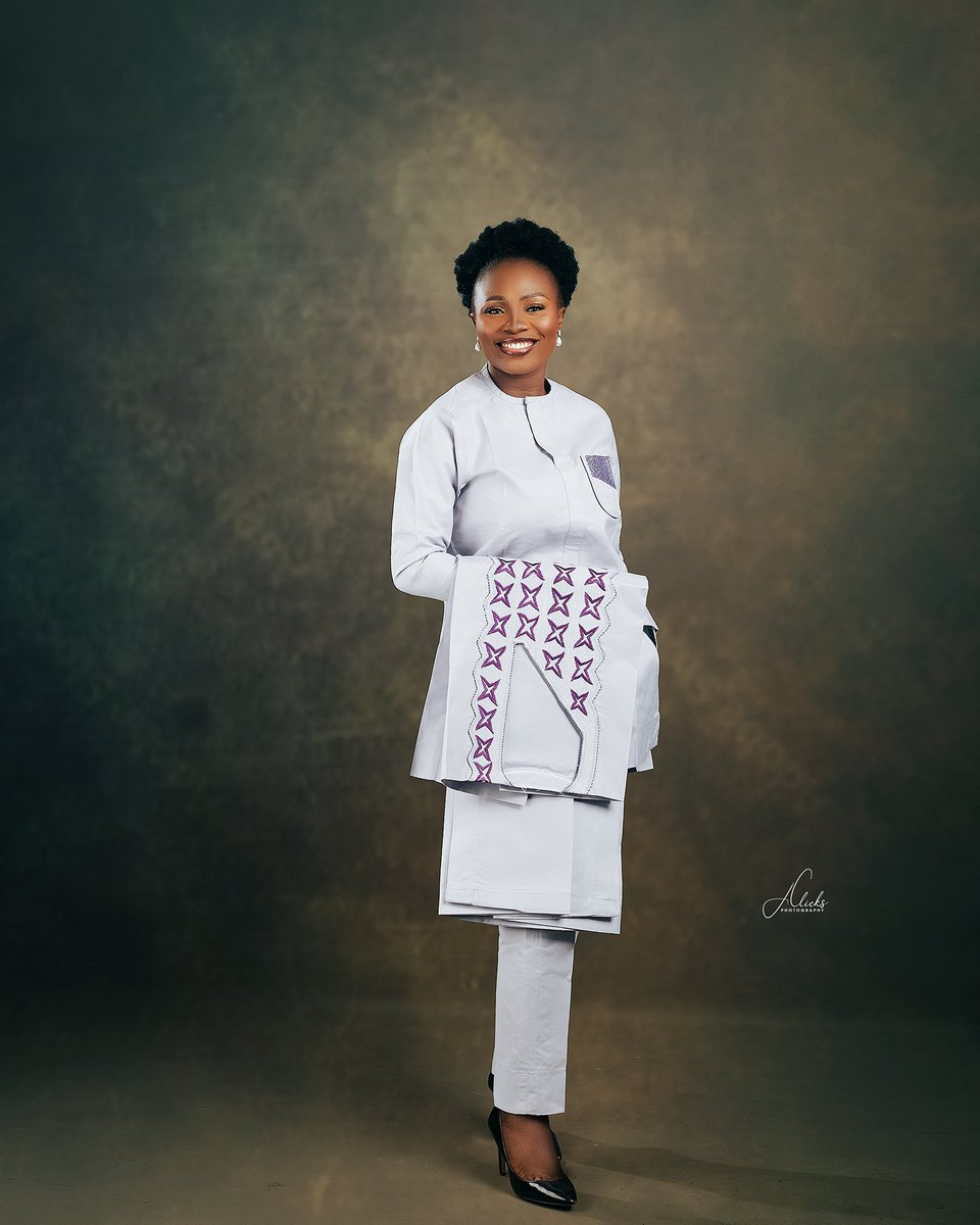 BlessingAdura's tweet photo. Ps. 46:5 God is in the midst of her; she shall not be moved: God shall help her, and that right early. (KJV)
Welcome to the 3rd floor 
Happy birthday Aduragbemi
📸 by @jclicks_
MUA : @rheny_
#birthdaygirl #selflove #Jesusbaby
#mentalhealthadvocate https://t.co/n3cyQPeq84