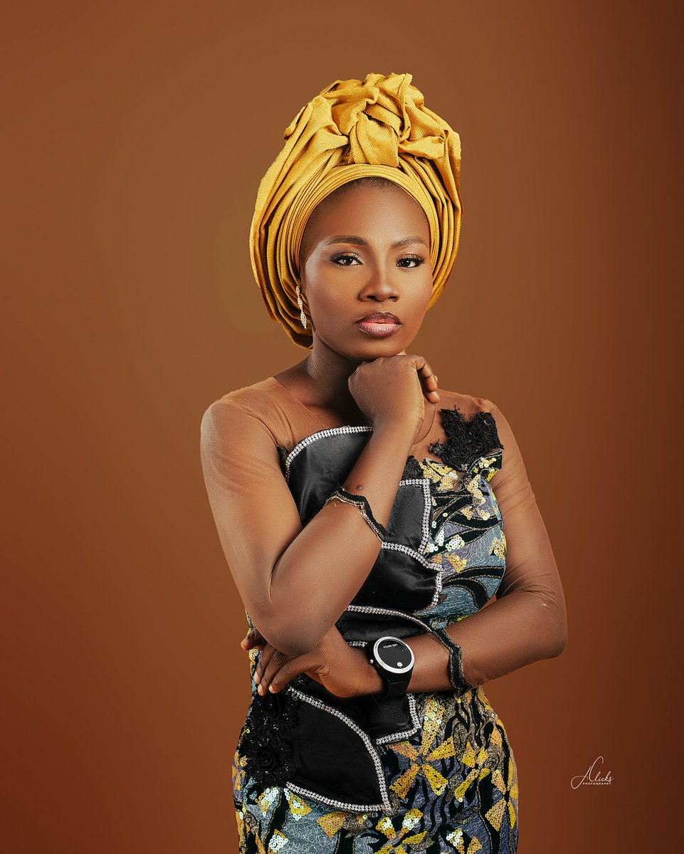 BlessingAdura's tweet photo. Ps. 46:5 God is in the midst of her; she shall not be moved: God shall help her, and that right early. (KJV)
Welcome to the 3rd floor 
Happy birthday Aduragbemi
📸 by @jclicks_
MUA : @rheny_
#birthdaygirl #selflove #Jesusbaby
#mentalhealthadvocate https://t.co/n3cyQPeq84