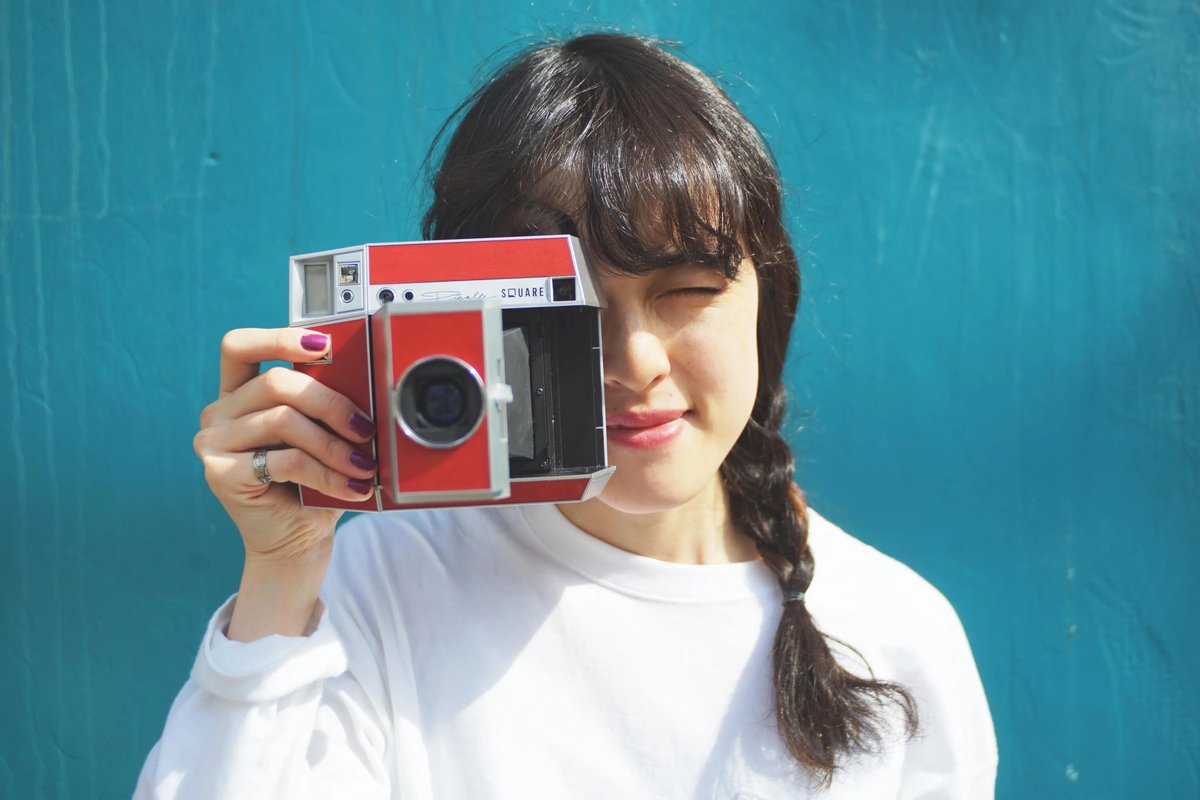 lomography's tweet photo. “This is the camera you buy when you think of instant camera photography as the highest art form.” —The Verge

Shoot the sharpest instants imaginable with the #LomoInstantSquare Glass Camera Pigalle Edition: https://t.co/6iIEitsjjE https://t.co/1bME4RTqxA