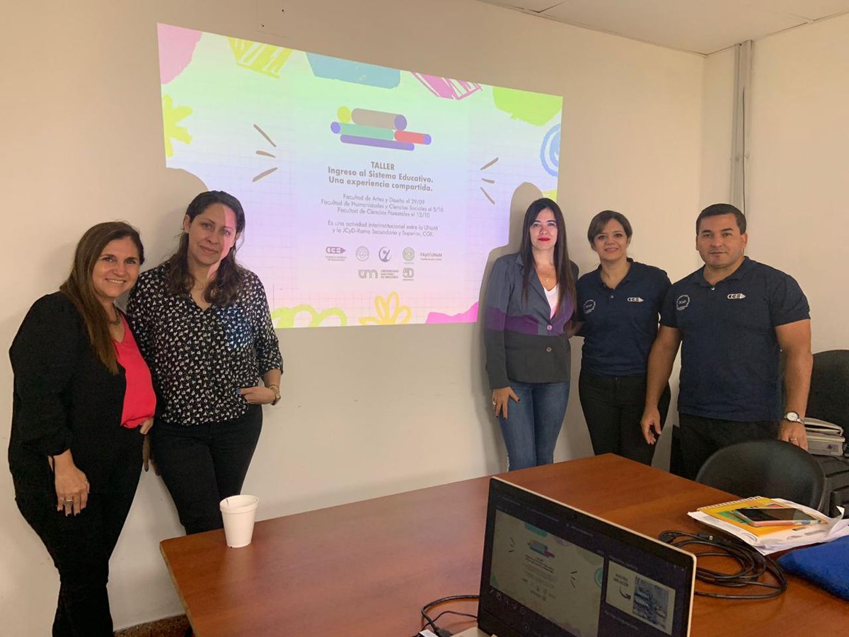 📚 Productiva jornada de diálogo con futuros egresados de la Facultad de Artes de Oberá.
✨️ A través de nuestras charlas "Ingreso al Sistema Educativo" en colaboración con la <a href="/un_misiones/">UNaM</a>, brindamos valiosa orientación para su próximo paso en la educación.