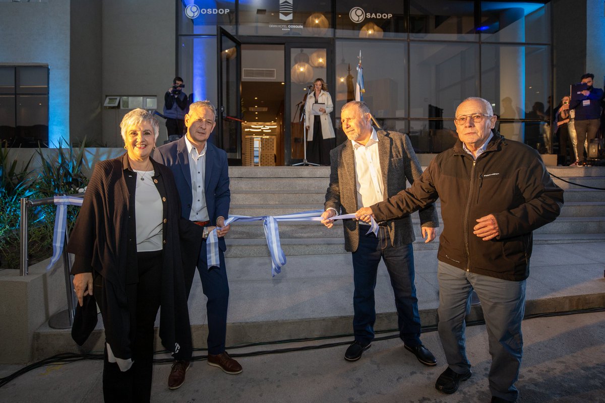 sadopnacion's tweet photo. INAUGURACIÓN DEL GRAN HOTEL COSQUÍN 

🏨 Hoy se llevó adelante la inauguración del Gran Hotel Cosquín de SADOP-OSDOP. https://t.co/Yw5ISO8eTe