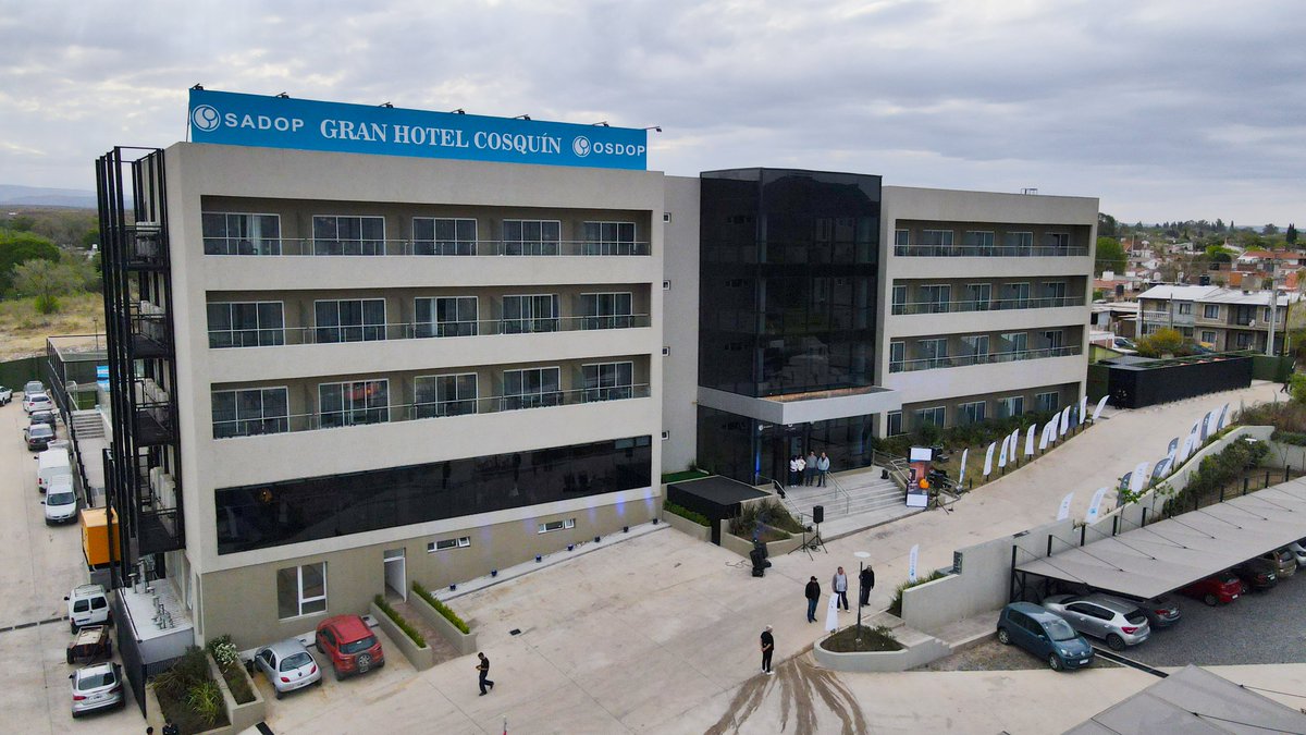 sadopnacion's tweet photo. INAUGURACIÓN DEL GRAN HOTEL COSQUÍN 

🏨 Hoy se llevó adelante la inauguración del Gran Hotel Cosquín de SADOP-OSDOP. https://t.co/Yw5ISO8eTe