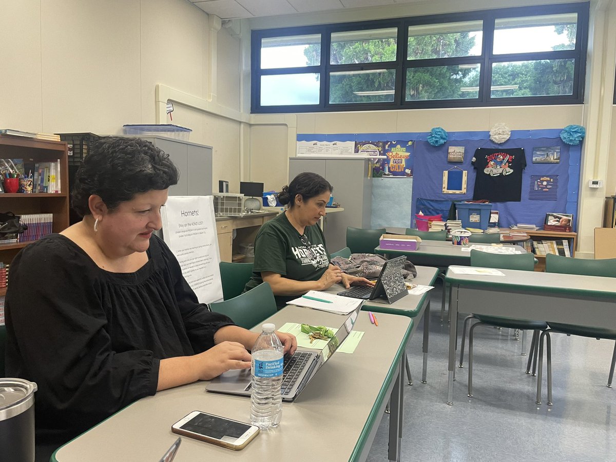 WCSD_Dexter's tweet image. Together we can. Our dedicated teachers and staff creating a common goal and shared actions in personalizing the support for our students. #datachats#goalsetting#plc#bestpractices