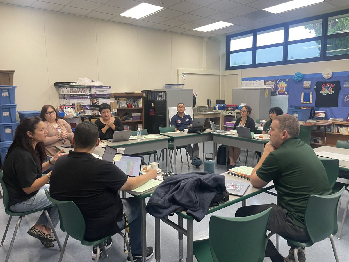 WCSD_Dexter's tweet image. Together we can. Our dedicated teachers and staff creating a common goal and shared actions in personalizing the support for our students. #datachats#goalsetting#plc#bestpractices