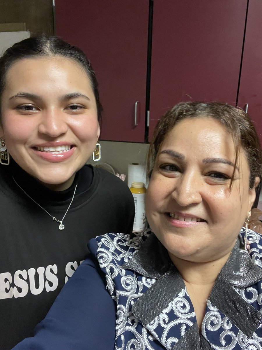 Today, our ESL students enjoyed working on a class quilt that shows how they are unique, and they talked about how important to respect and accept other people’s diversity! I love my wolverines❤️