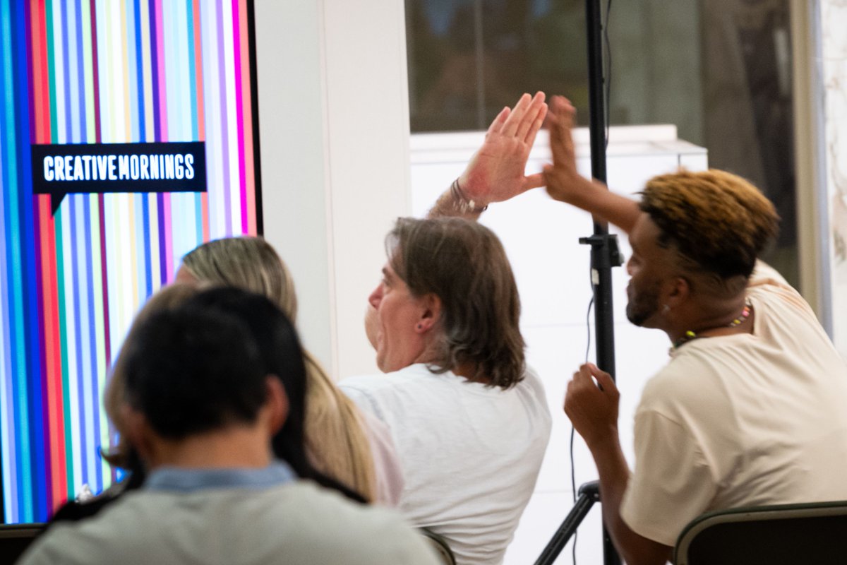 CM_Austin's tweet image. Always an abundance of high-fives at a #CMATX event. #CMsimplicity