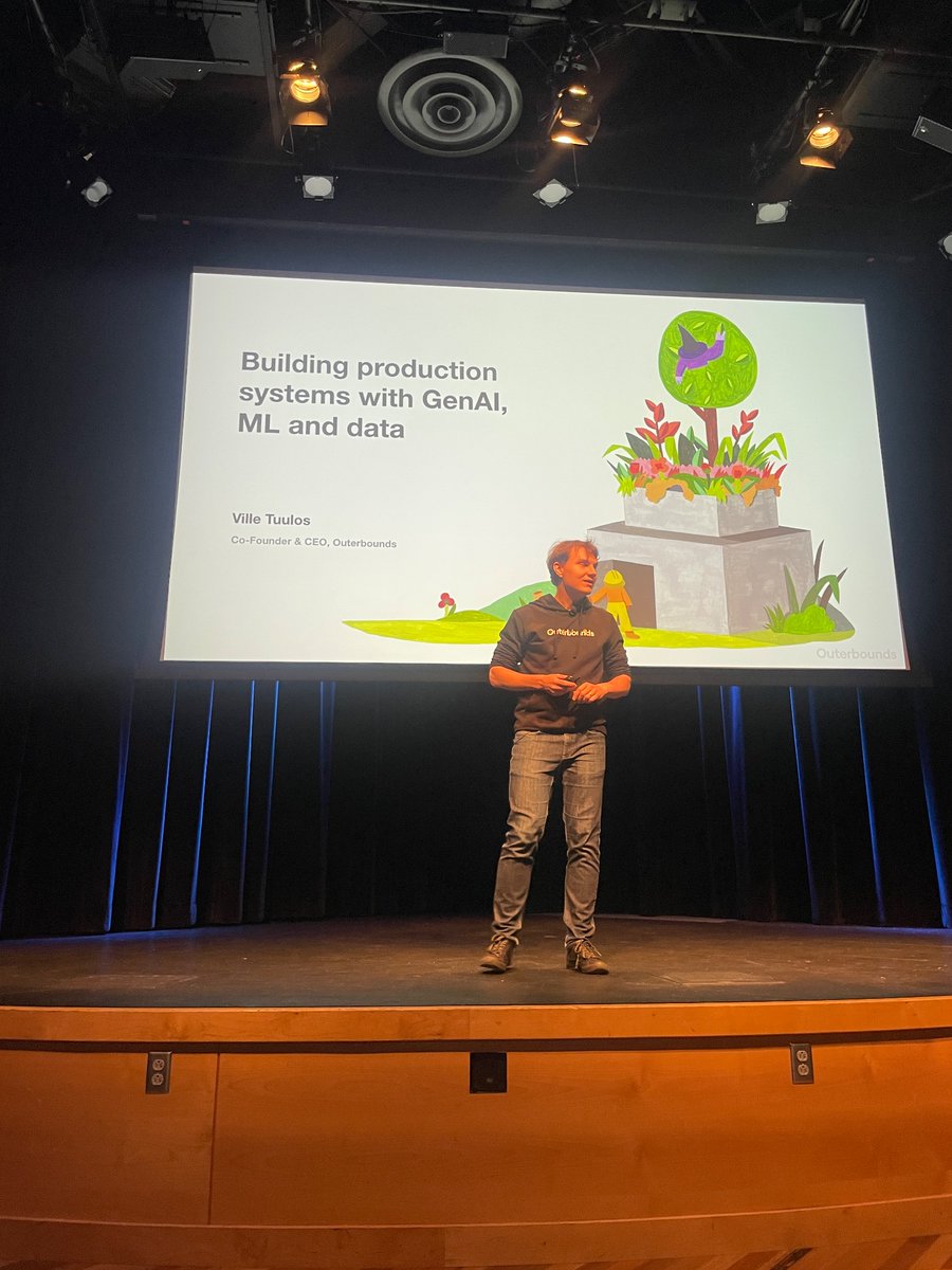 Kicking off machine learning @ the exploratorium tonight is <a href="/vtuulos/">Ville Tuulos</a>, <a href="/OuterboundsHQ/">Outerbounds</a> CEO! 

Talking modeling, deployment, versioning, orchestration, compute, data, oh my!