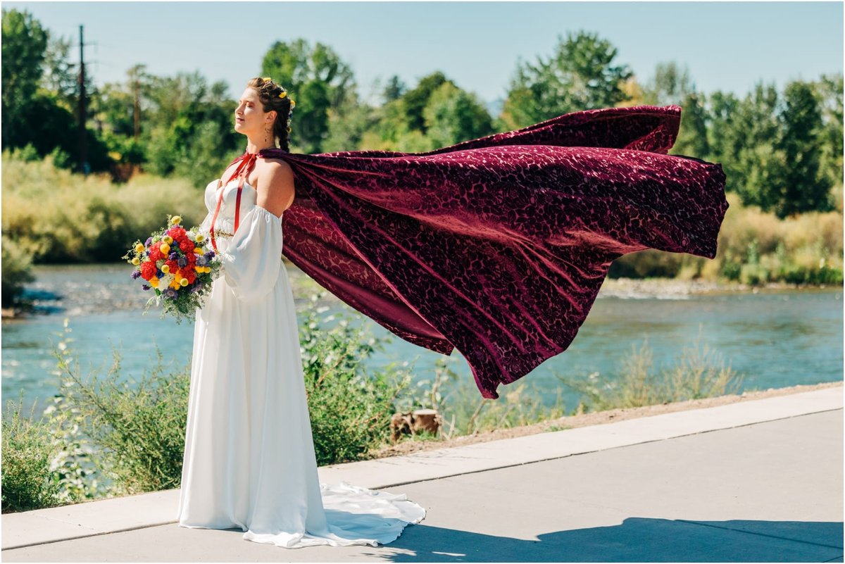 KristineP_Photo's tweet photo. That moment when the bride wears THE most rad cloak for her wedding day. Lots more photos on the blog from Cassie and Drew's wedding! https://t.co/ZfZV98Rwr7 https://t.co/1eGwo4AnWL