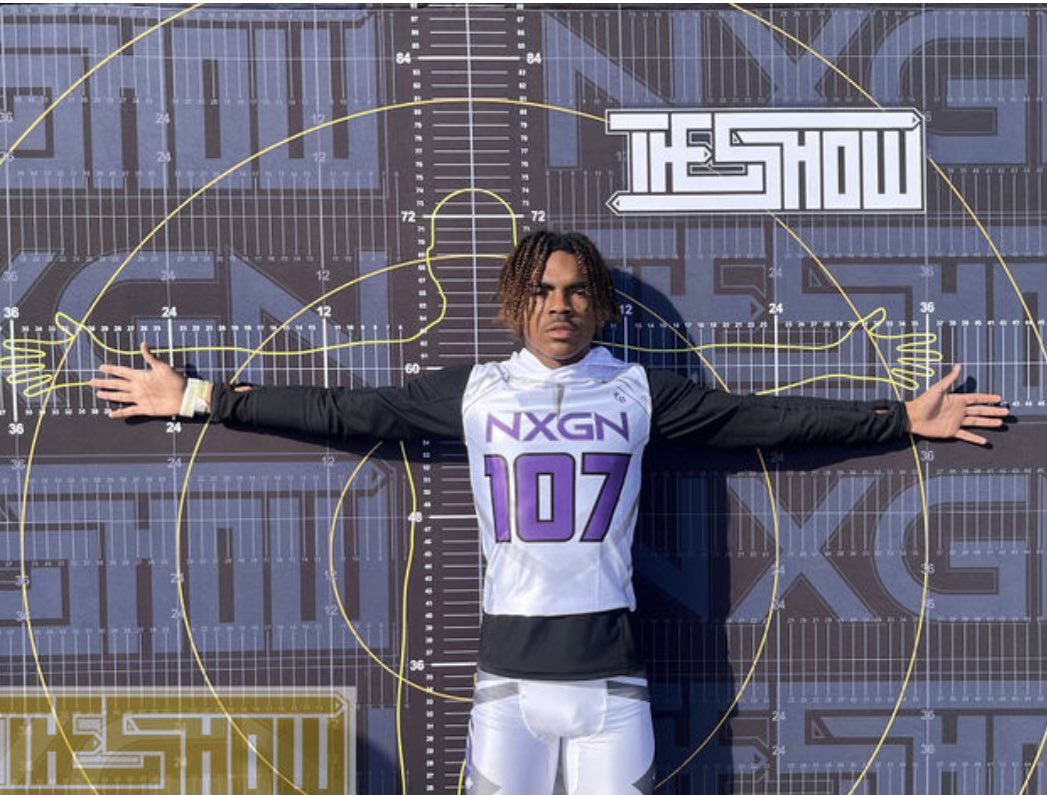 sa_performance's tweet photo. Chase Wesley straight outta Straight A performance from Kansas City, MO. Taking care of business in cali at Culver City, Highschool! The total package! We all over! #straightAperformance #NDO #KCMO https://t.co/EkdiBRw7JA