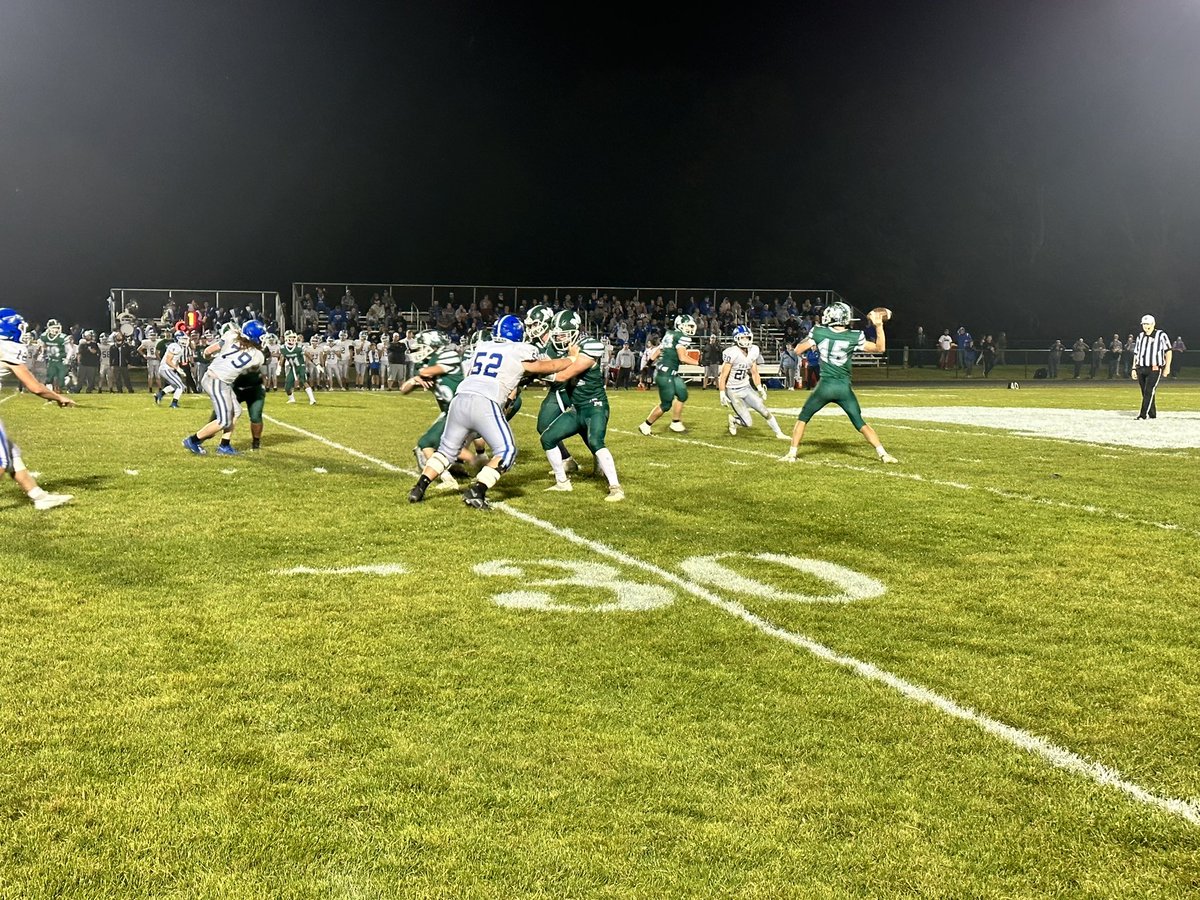 MrScott_Minerva's tweet photo. 🏈 It is a Great Day to be a Malvern Hornet! 
🏈 Malvern 28 Buckeye Trail 7
⭐️ Homecoming Victory!
⭐️ 6-1 Record 
⭐️ 2-0 IVC North!
Go Hornets! #MalvernPride @MalvernFBall @mpopovichREP @J_MillerTV @inter_valley @EastDistrictAB @jweirREP https://t.co/bBJauytV2A