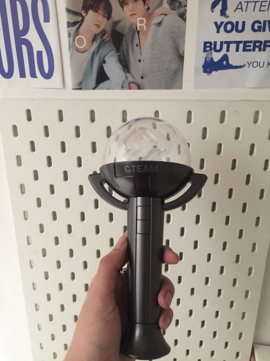 SUN00DIARY's tweet photo. wts lfb ph 

★ &amp;team &amp;audition official lightstick
★ mint condition, working, w box 
★ 1,200 / dop
t. harua jo fuma yuma nicholas k maki taki ej https://t.co/6RM2fDpfyn