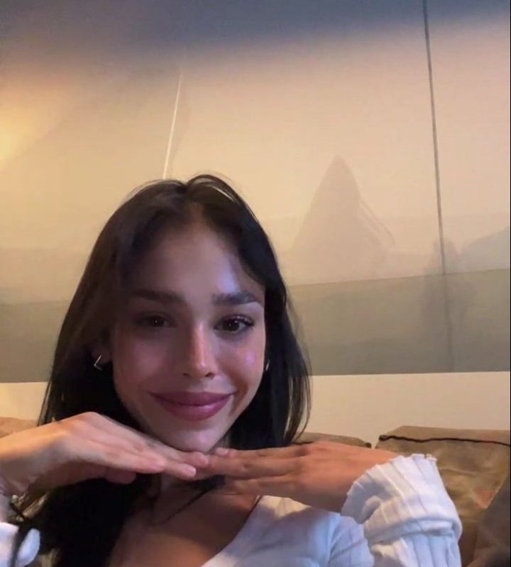 Amor, Danna Paola gracias x acompañarme 5 años de mi vida y enseñarme cosas con toda tu música que sacabas, desde Sie7e+, K.O y la era New me.  Bienvenida Danna y al igual que tú, estaré abrazando a mi oscuridad y la haré mía 🥲. Finalmente adiós Paola, se que estarás bien :,).