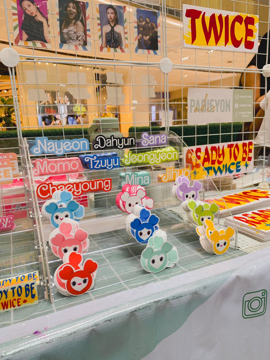 TWICE READY TO BE FREEBIES 🫶

Hey Onces! We’ll be attending RTB D1&amp;2, and we’ll be giving out free Padieyon stickers

🌿 strictly 1:1 ratio 
🍃 mbf, rt, &amp; like
🌿no reservations but open to trades
🍃 loc on replies on d-day

#TWICE_5TH_WORLD_TOUR #TWICE_5TH_WORLD_TOUR_BULACAN