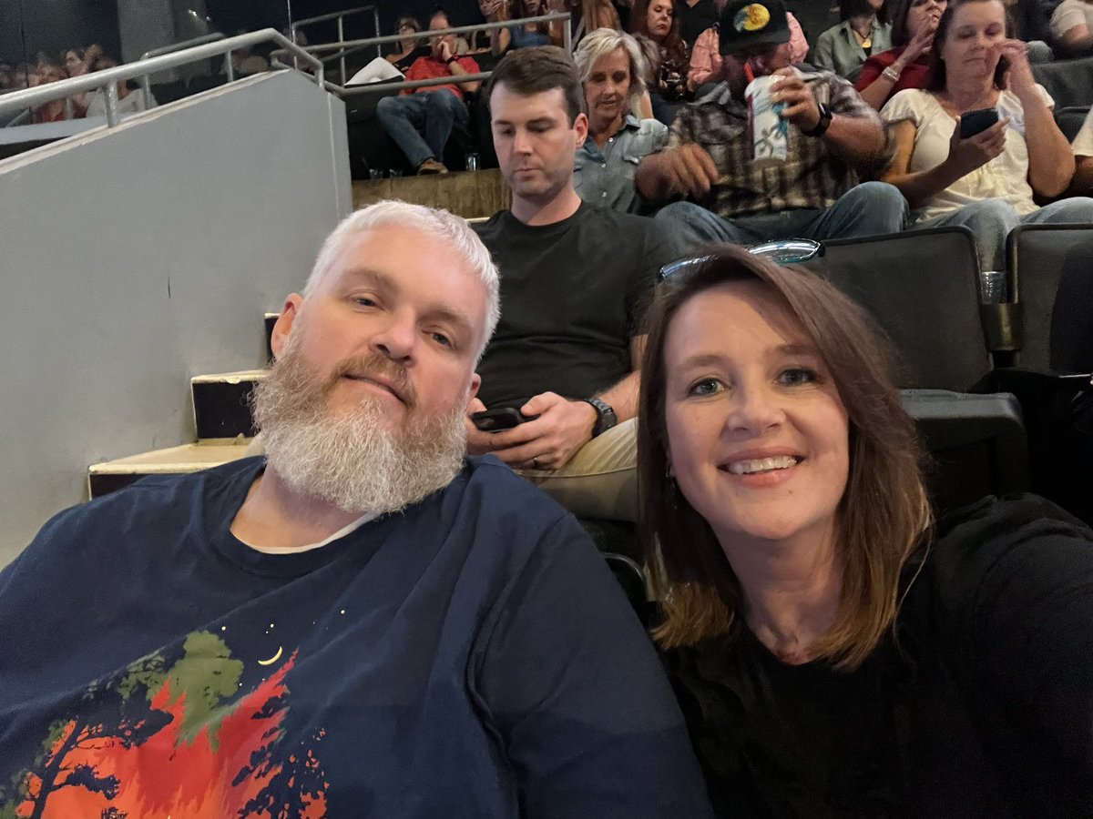chattycathy9's tweet photo. Old Dominion #nobadvibes #lifeisshort #makeitsweet https://t.co/kMEqrU0XFu