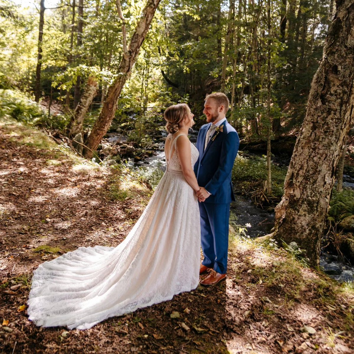 Fly_Sloth's tweet image. I got married to the most amazing, most beautiful person on September 2nd 🤍