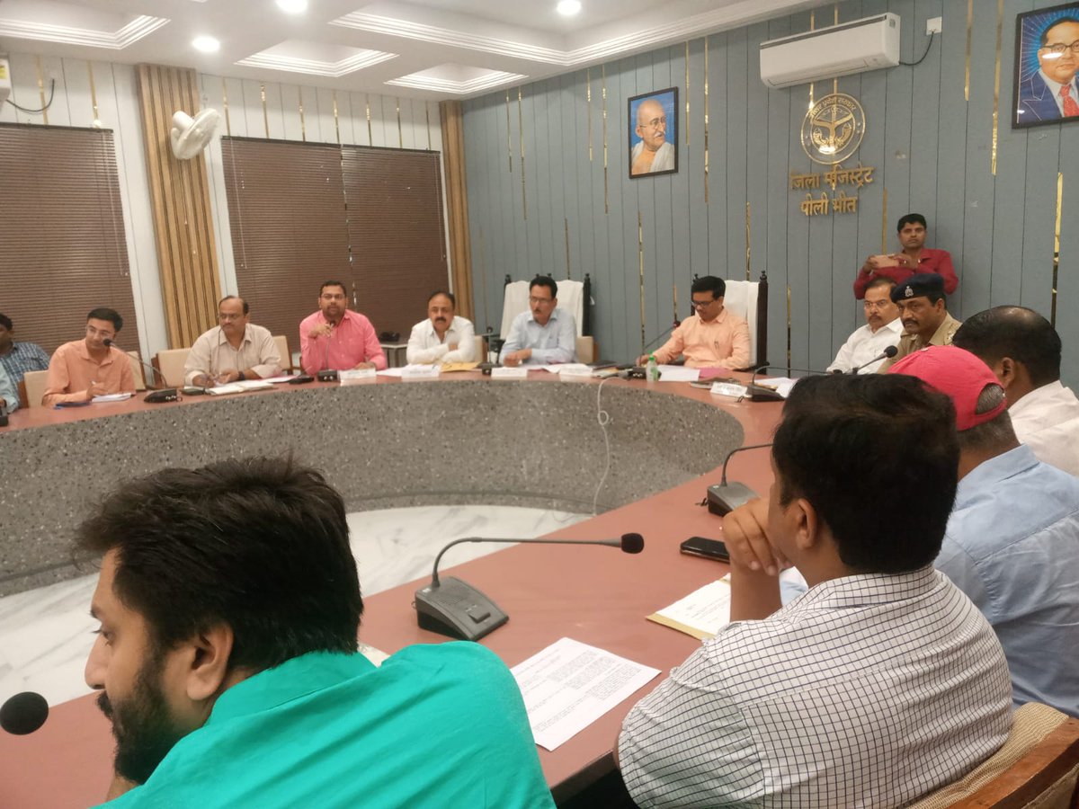 District administration is committed for Investor friendly environment in the district.
Problems of entrepreneurs taken on priority and being resolved.
<a href="/Dmpilibhit/">District Magistrate/ DEO Pilibhit</a> <a href="/IasRajkamal/">Raj Kamal IAS</a> <a href="/CommissionerBa1/">Commissioner, Bareilly Division</a> <a href="/InfoDeptUP/">Information and Public Relations Department, UP</a> <a href="/ChiefSecyUP/">S.P. Goyal, Chief Secretary, GoUP</a>