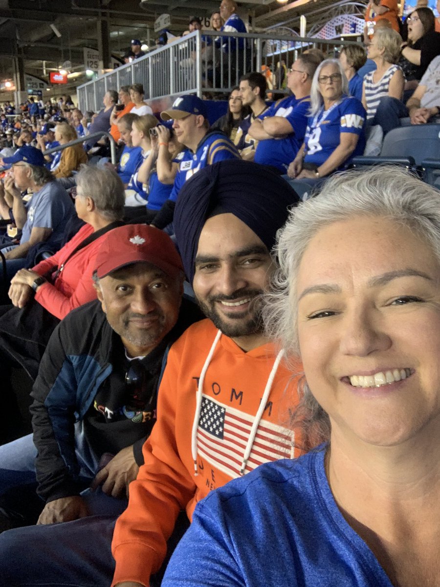 CLaborero's tweet photo. Enjoying the bomber game with @nigelrmohammed and Palwinder at his first bomber game!! #ACUfolks #ACUcommunity https://t.co/JYr0waueiA