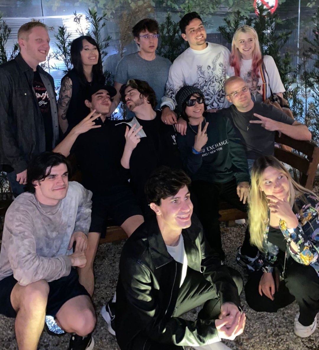 OrdemWeb's tweet photo. Todo mundo reunido, faltando você no maior servidor de Ordem Paranormal, + QSMP   Quer saber mais? Só seguir!!

#OPQ #OPQuarentena #qsmp https://t.co/3bNeatVpnC