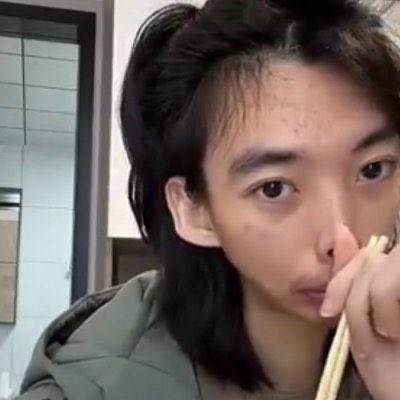 "A gente é forte" É FORTE PRA SAIR KKKKKKK #AFazenda