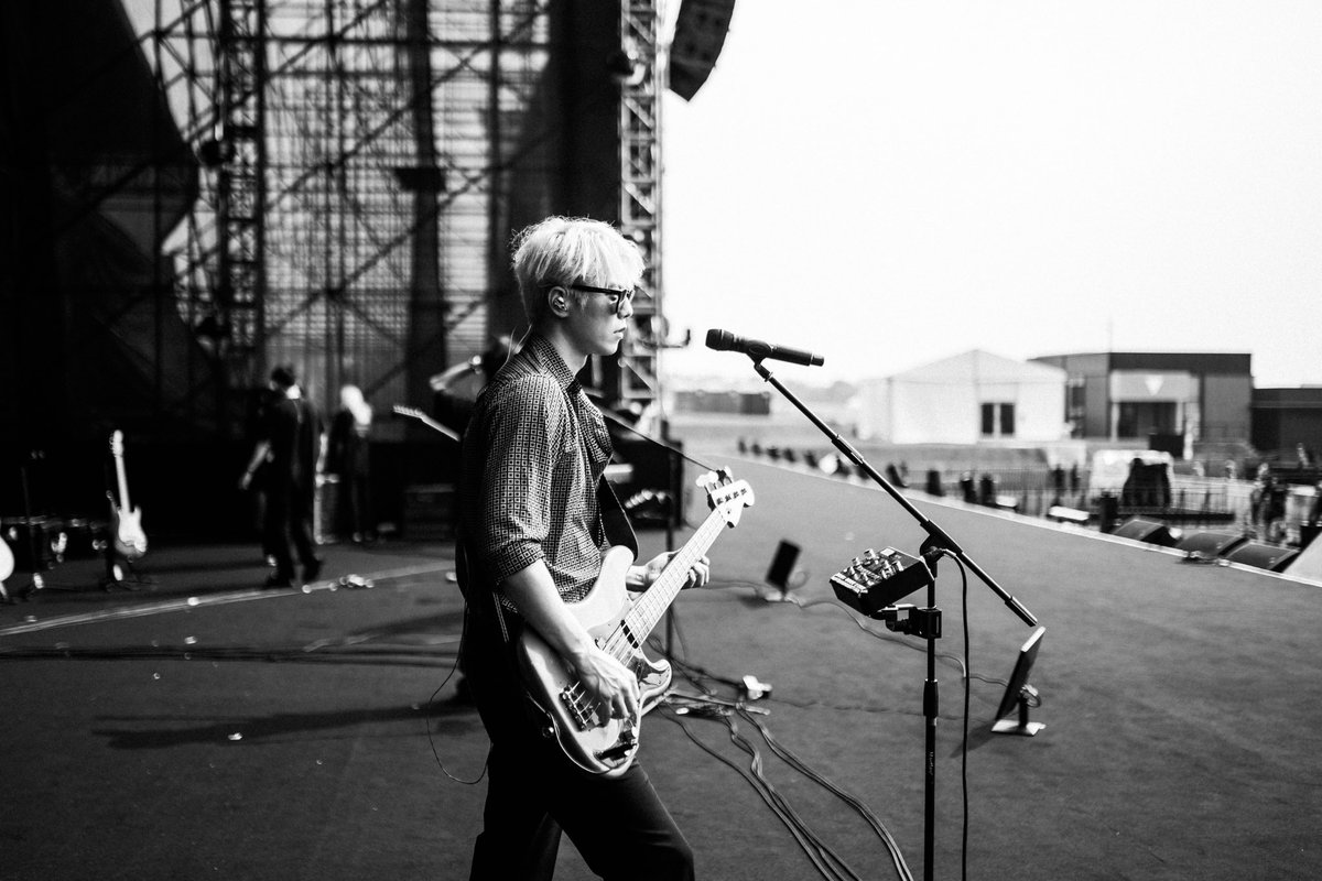 더로즈_The Rose tweet media
